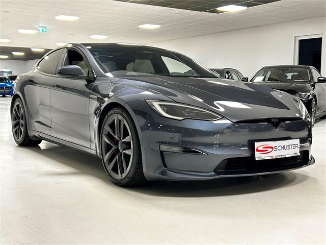 Tesla Model S - � 73990