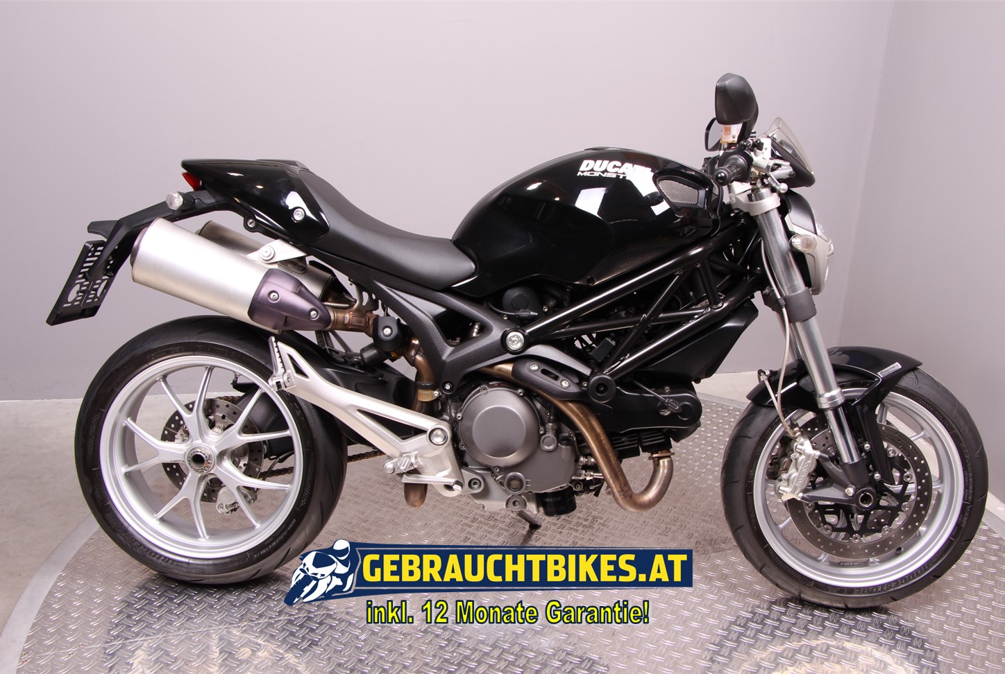 Ducati   Monster 1100 -  8590