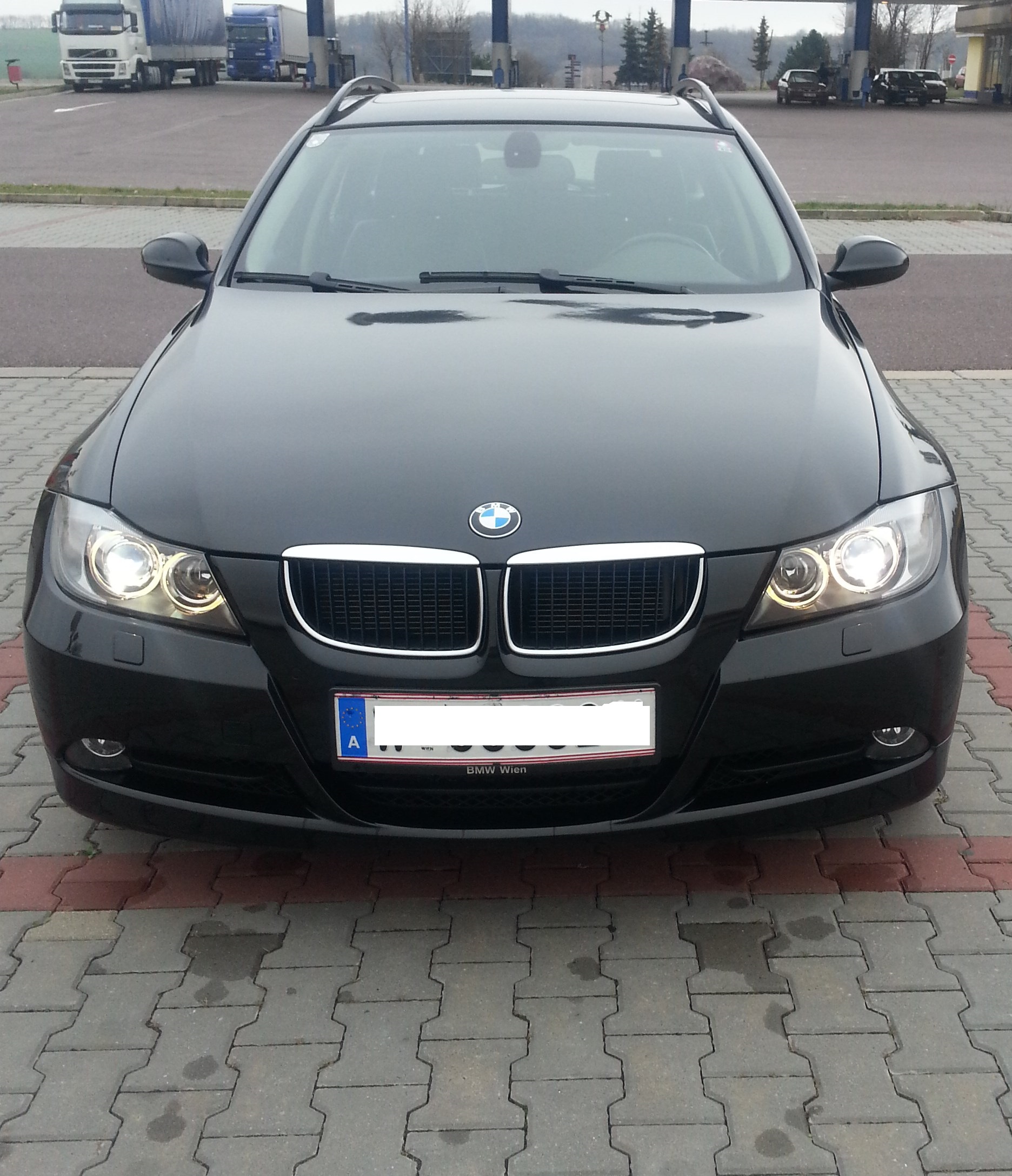 BMW 320d -  10900