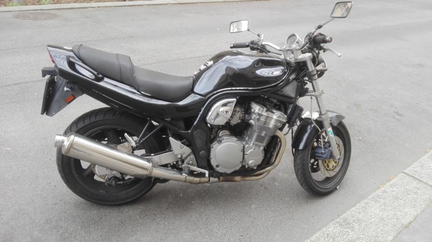 Suzuki   Bandit GSF 600 -  1990