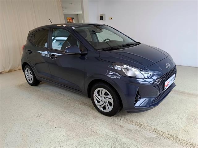 Hyundai i10 i Line Plus 1,0 MT a3bp0  - � 13990
