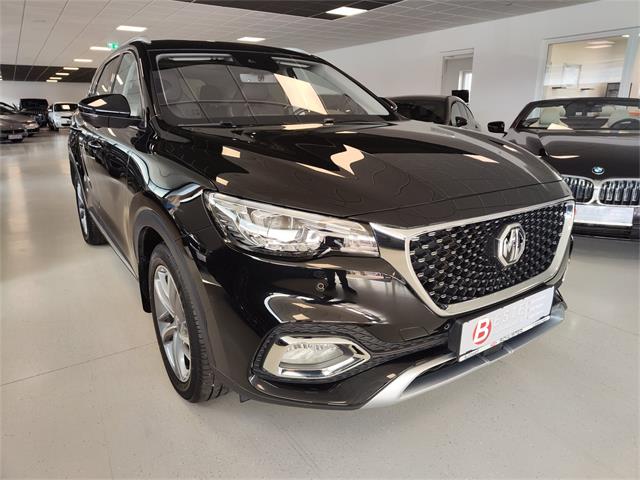 MG EHS Plug-in Hybrid Luxury **PANO**LEDER**  - � 20890