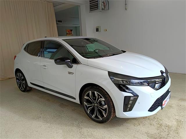 Mitsubishi Colt - � 22990