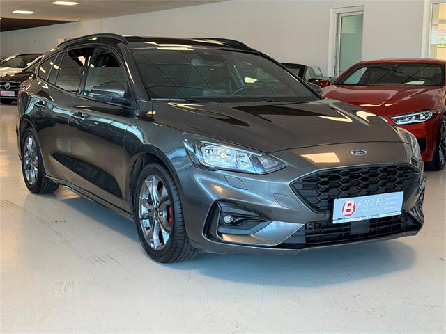 Ford Focus - � 14490