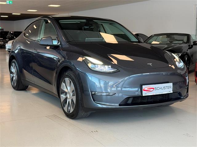 Tesla Model Y Long Range AWD 75kWh  - � 33770