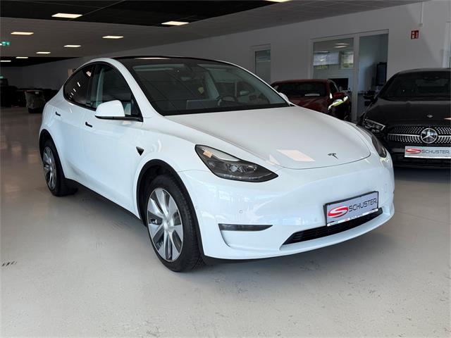 Tesla Model Y Long Range AWD  - � 30970