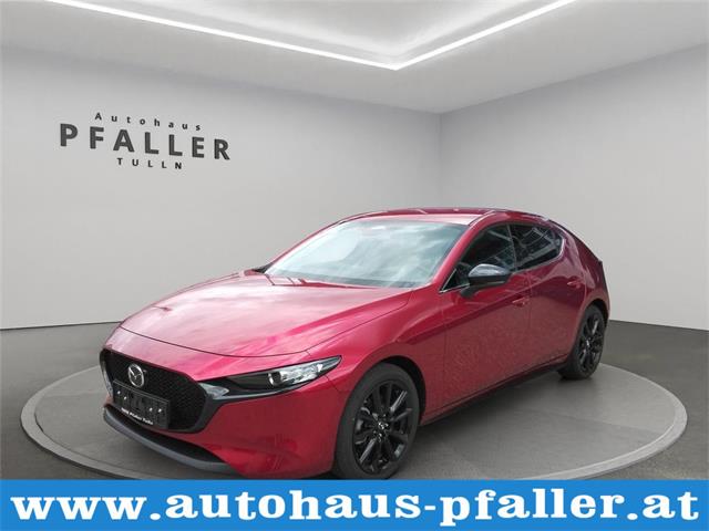 Mazda 3 - � 28990