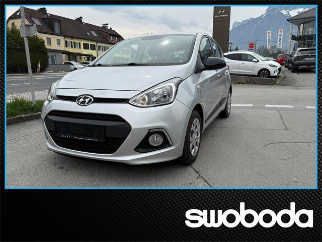 Hyundai i10 1,25 Black Line  - � 6890
