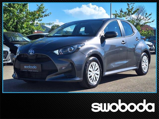 Toyota Yaris - � 14490
