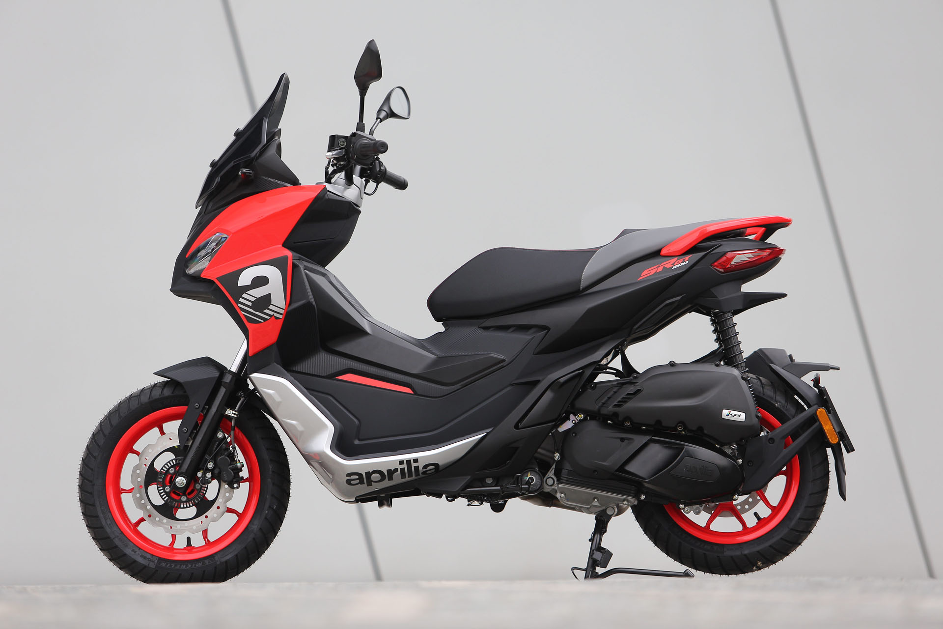 Aprilia   SR GT 200 Sport ABS - � 4590