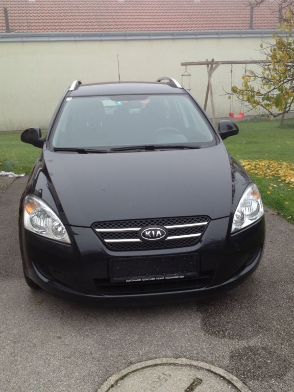 KIA cee`d - � 10000