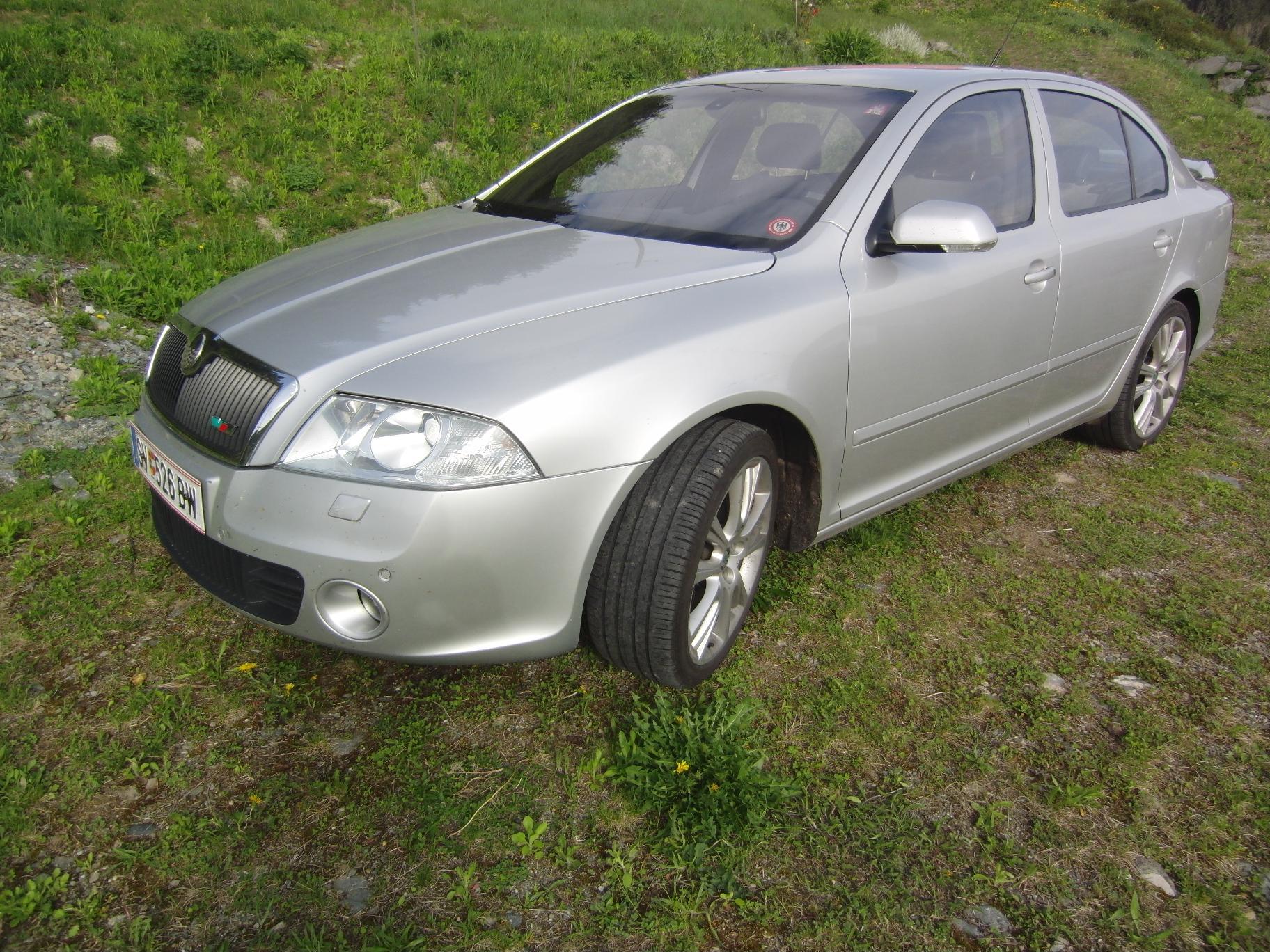 Skoda Octavia - � 8500