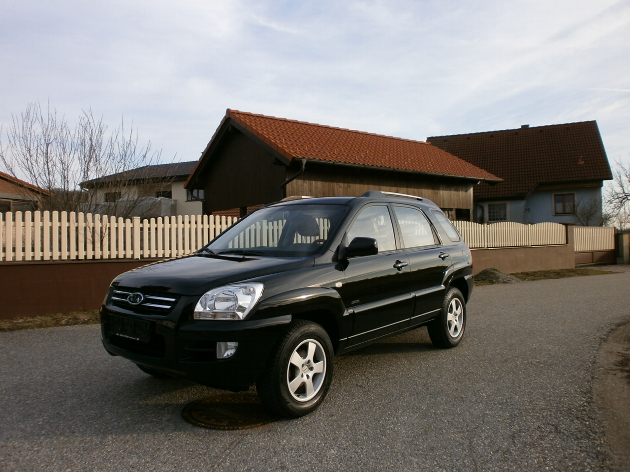 KIA Sportage - � 9500