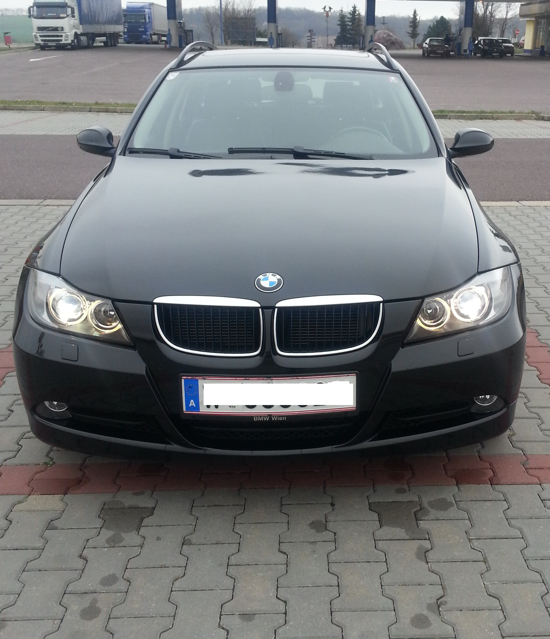 BMW 320d - � 10900