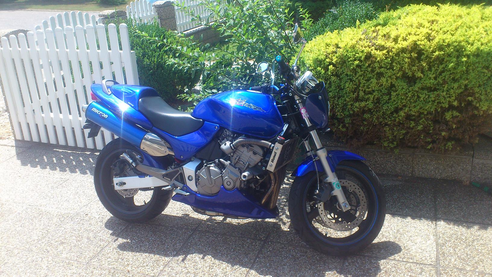 Honda   Hornet - � 3200