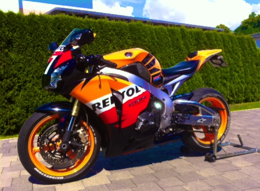 Honda   CBR 1000rr, REPSOL - � 8999