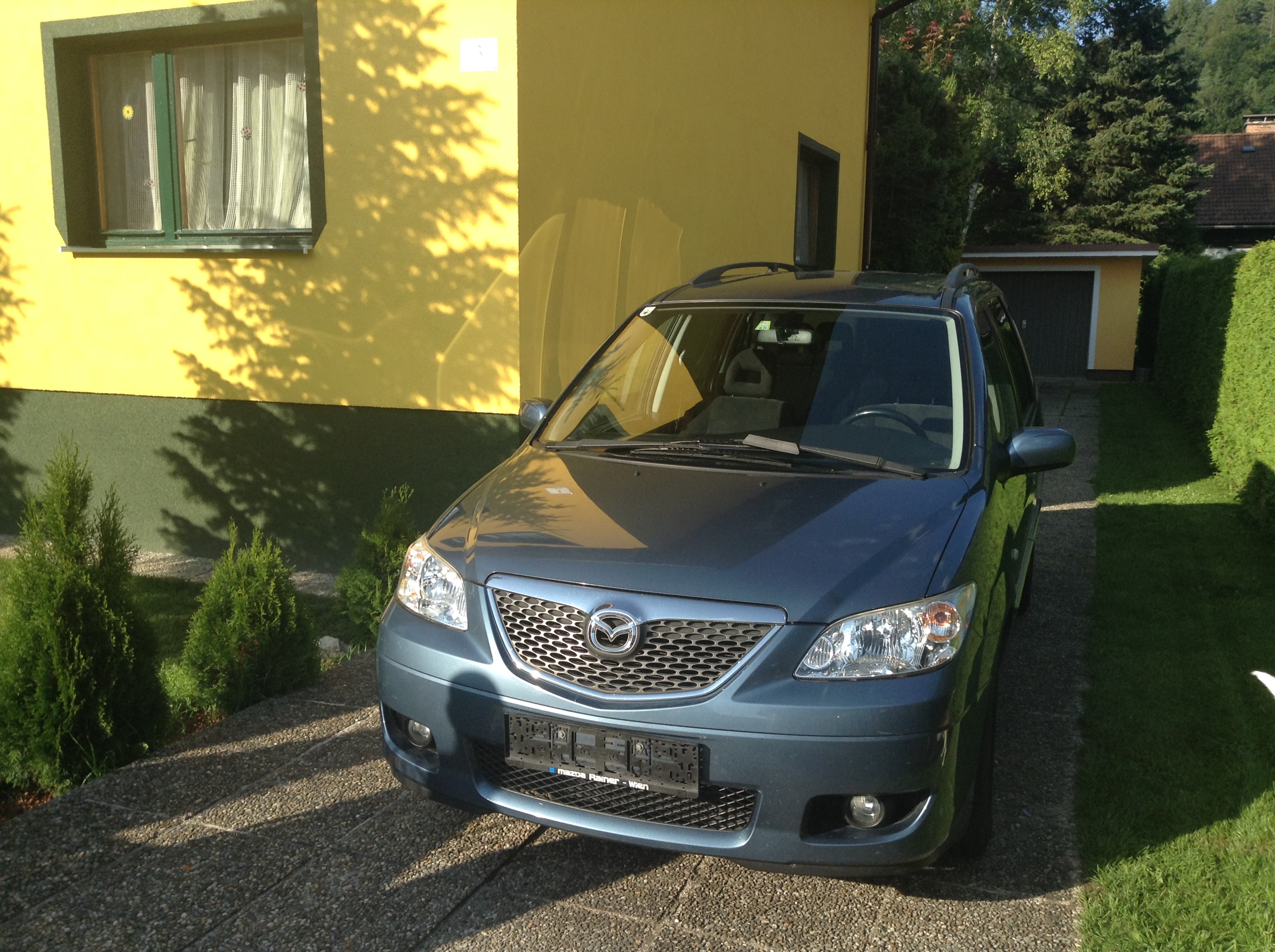 Mazda MPV - � 6200