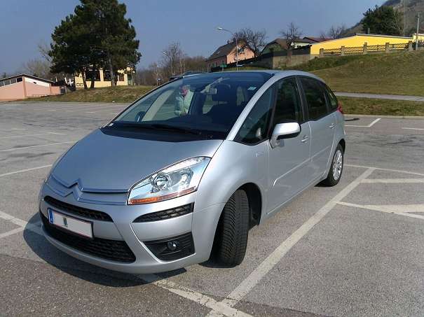 Citroen C 4 Picasso - � 10500