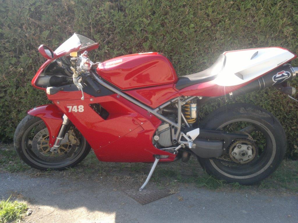Ducati   748 - � 4500