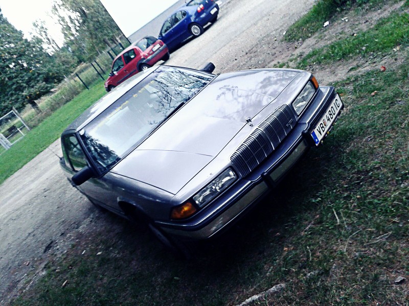 Buick Regal - � 2000