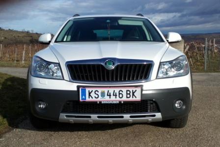 Skoda Oktavia - � 16500