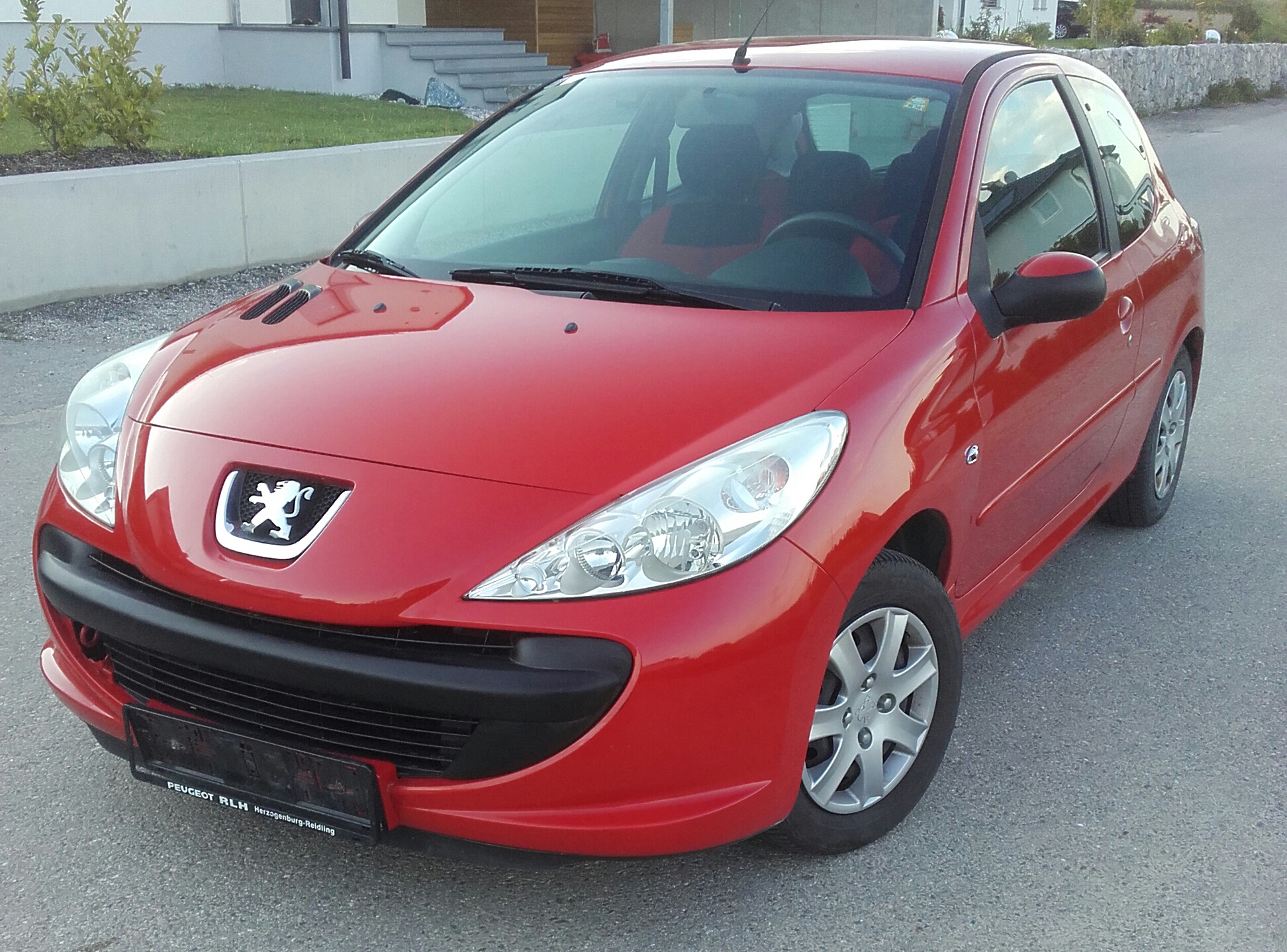 Peugeot 206 - � 3300