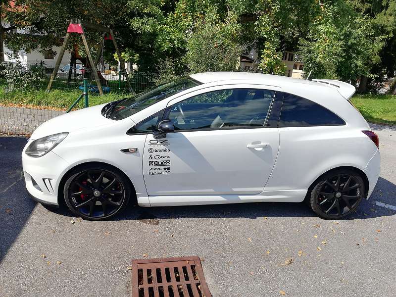 Opel Corsa-C - � 9190
