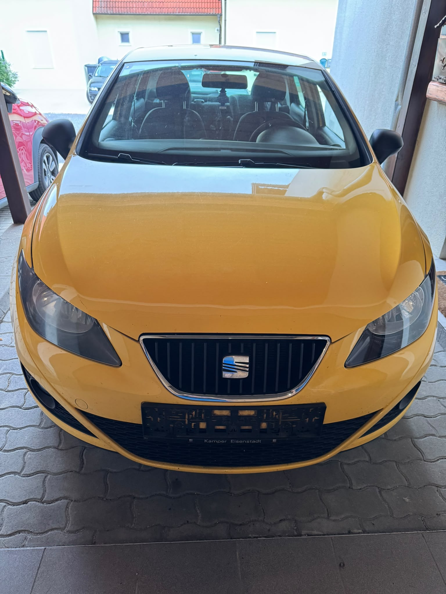 Seat Ibiza - � 2599